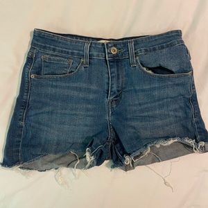 Vintage Raw Hem Levi’s